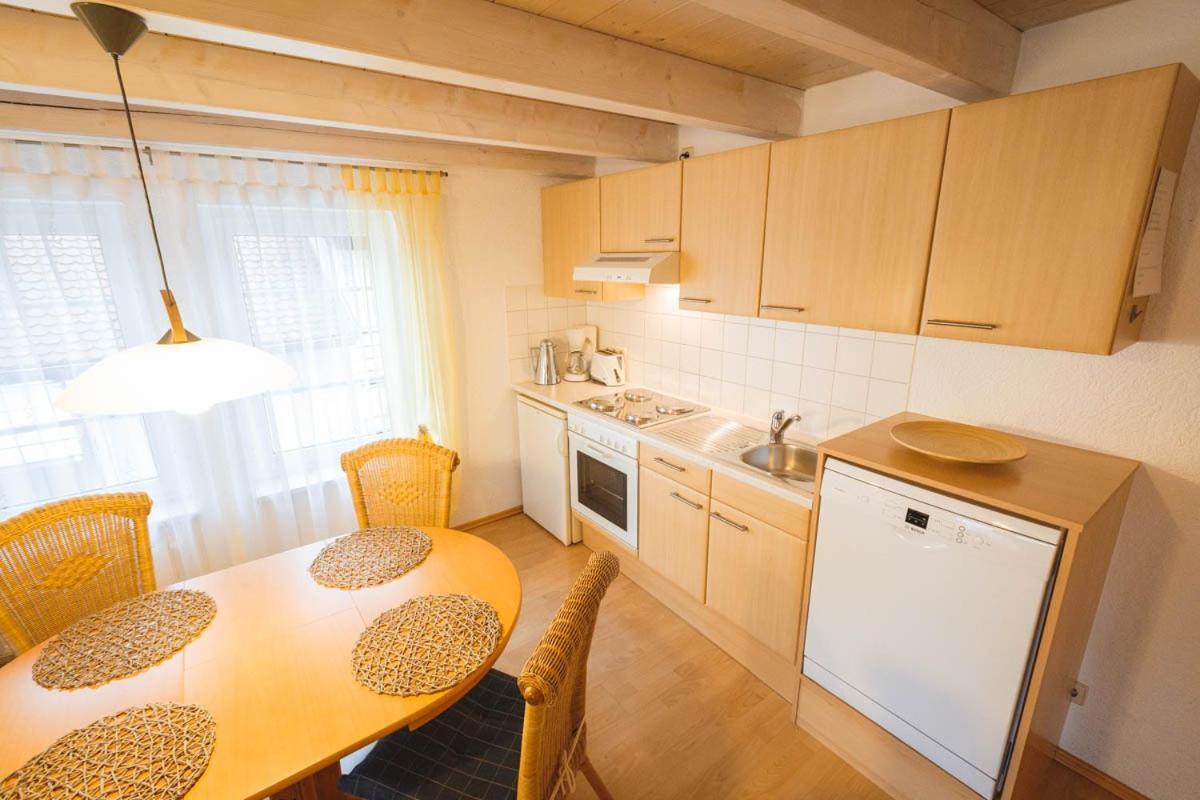 Gaestehaus Maeder Am Hafen Uhldingen-Mühlhofen Cameră foto